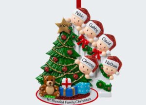 Present Peeking Family of 5 Ornament